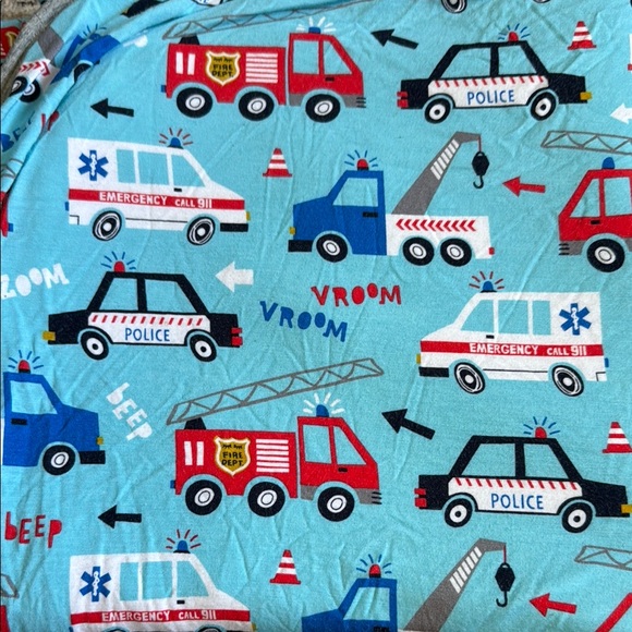 Little Sleepies To The Rescue Large Cloud Blanket - Picture 2 of 4